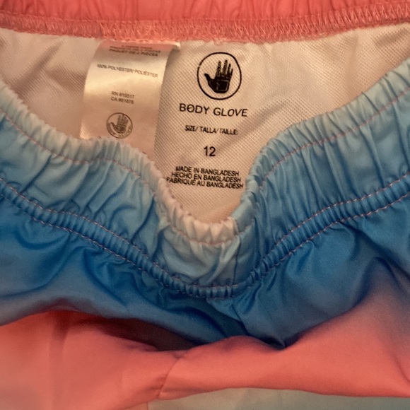 Kids summer clothes bundle - Picture 5 of 7